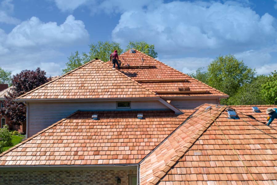roofers installing shingle roof schaumburg il